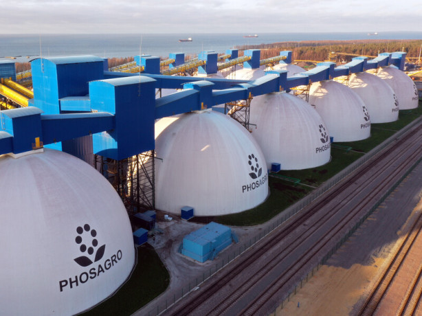 Правительство продлило квоты на вывоз удобрений до мая 2026 года